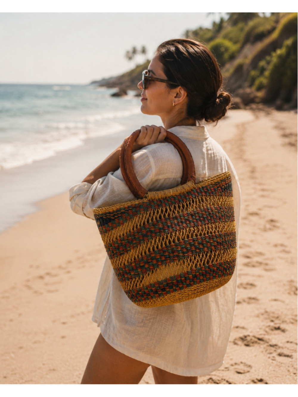 Authentic Ghana Bolga Tote Handwoven Basket with Leather Handle - Picture 5 of 8